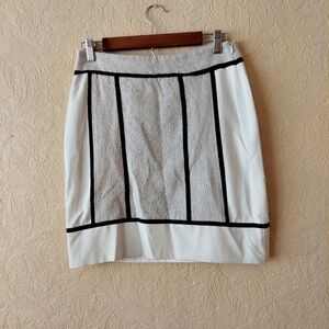 Ann Taylor Women's Skirt Size 4 Geometric Side Zip Cotton Blend White Black